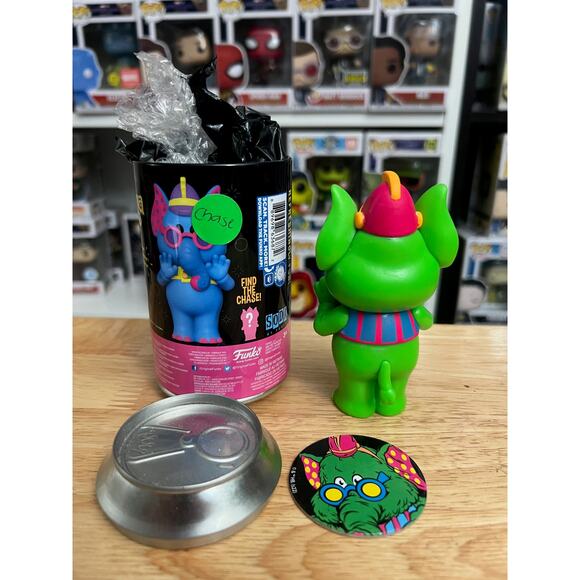 EXCLUSIVE LIMITED EDITION BLACKLIGHT CHASE Snorky Funko Soda Banana Splits Vinyl - Picture 2 of 2